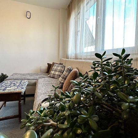 Yellowhouse Prisztina Zewnętrze zdjęcie